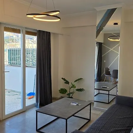 Double With Balcony Apartamento Patras