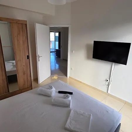 Double With Balcony 아파트 *